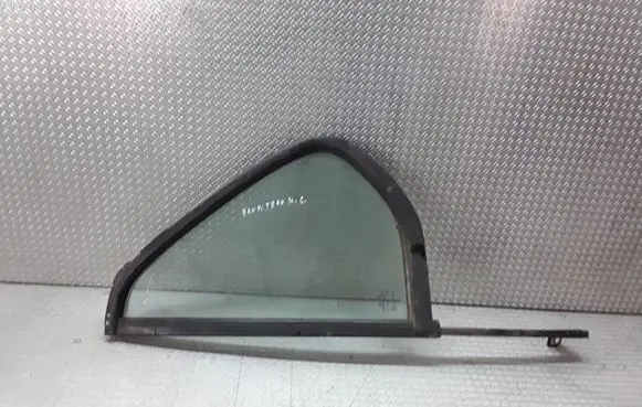 Opel Frontera B Rear vent window glass 