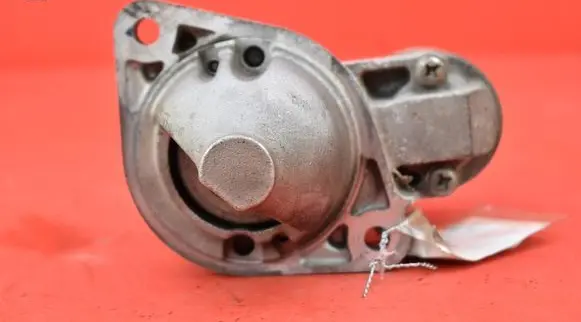Mitsubishi Lancer VIII Starter motor M000T31671