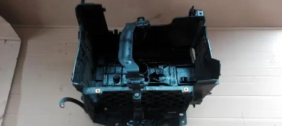 Renault Scenic III - Grand scenic III Battery box tray 
