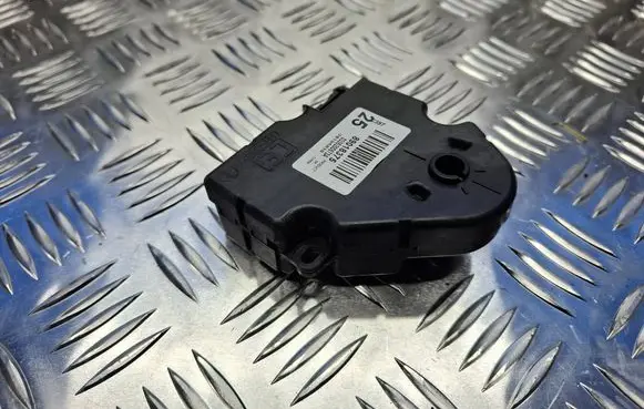Cadillac DTS A/C air flow flap actuator/motor 89018375 77362636