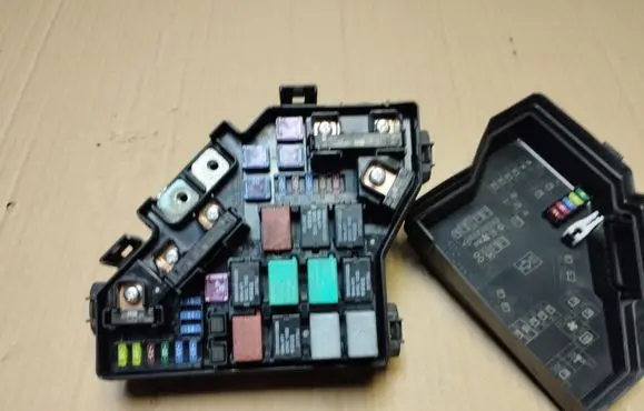 Honda CR-V Fuse box set 32200SWWL308