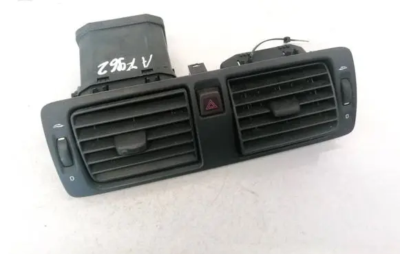 Volvo S40 Dash center air vent grill Y01144