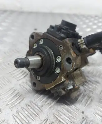 Opel Astra H Fuel injection high pressure pump 0445010156