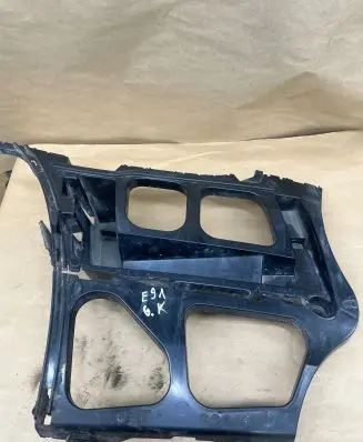 BMW 3 E90 E91 Bumper support mounting bracket corner 7202669