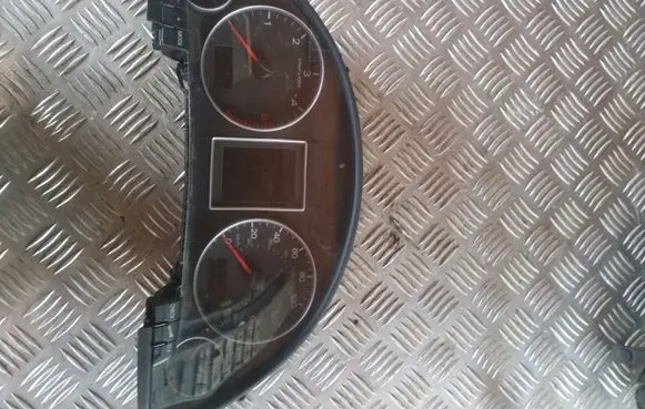 Audi A4 S4 B7 8E 8H Speedometer (instrument cluster) 1036901830 0263626193