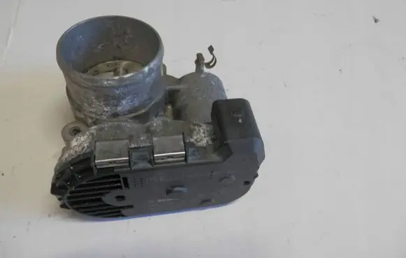 Ford Fiesta Throttle valve 9F991