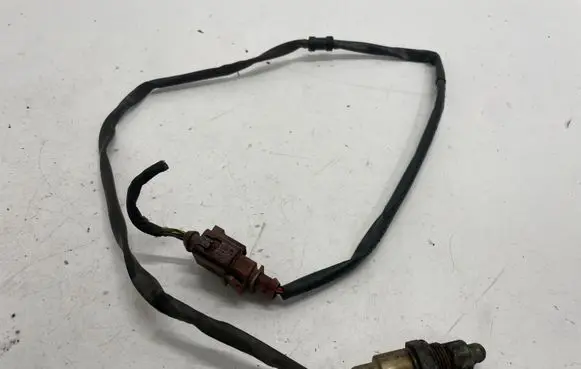 Volkswagen Jetta VI Lambda probe sensor 04E906262H