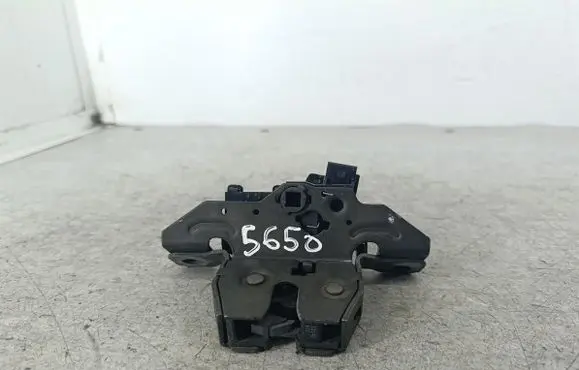 Chevrolet Cruze Tailgate lock latch 13585478