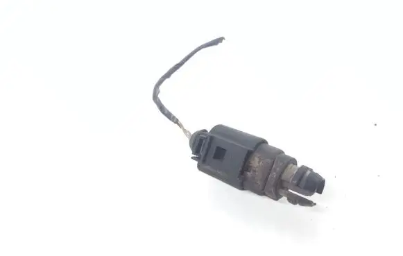 Volkswagen PASSAT B6 Outside/exterior temperature sensor 8Z0820535