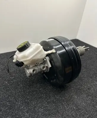 BMW 5 F10 F11 Brake booster 6798423