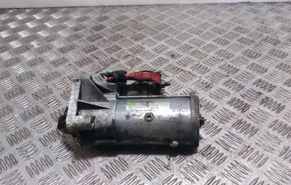 Renault Megane II Starter motor 8200331251