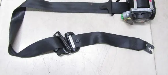 Volvo V60 Front seatbelt