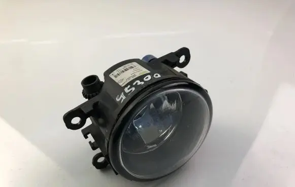 Renault Megane III Front fog light 8200074008