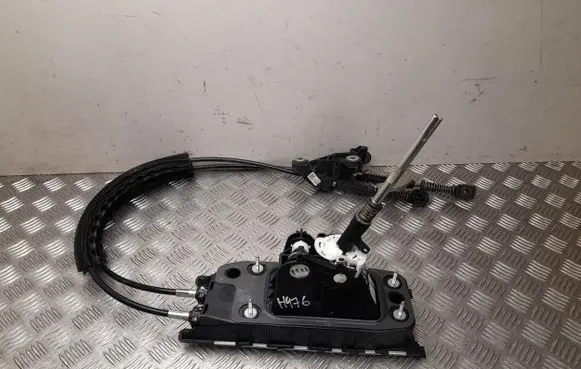 Audi A1 Gear shifter/selector 5R3711049K