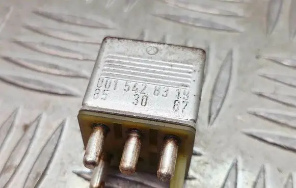Mercedes-Benz CL C140 Other relay 0015428319
