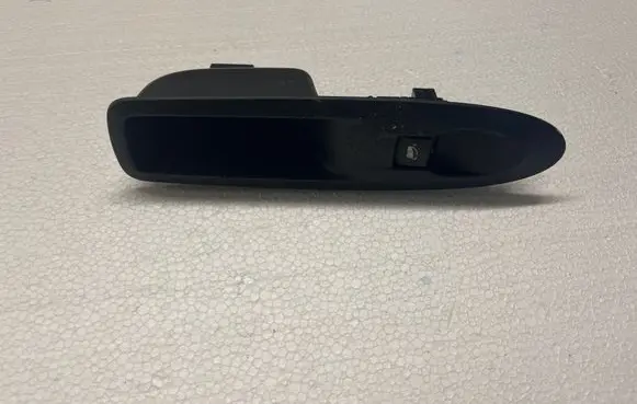 Citroen C4 II Electric window control switch M43208 9670298277