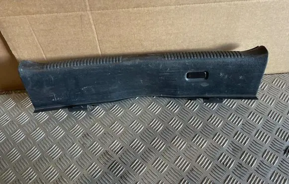 Audi A4 S4 B7 8E 8H Trunk/boot sill cover protection 8H0863471