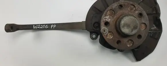 Mercedes-Benz S W220 Front wheel hub