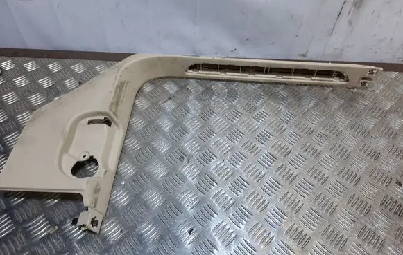 Volkswagen Touareg II Front sill trim cover 7P0863483