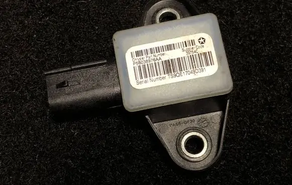 Jeep Cherokee Airbag deployment crash/impact sensor P56038976AA