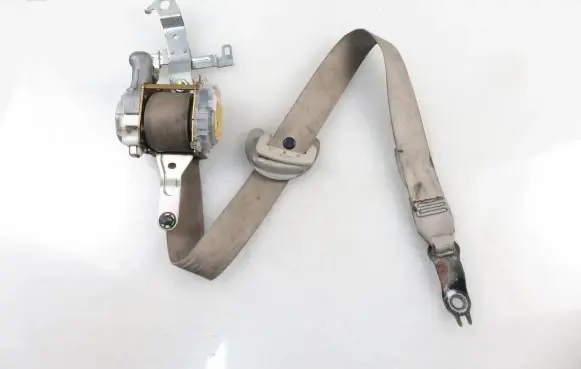 Subaru Outback Front seatbelt 7K8330P