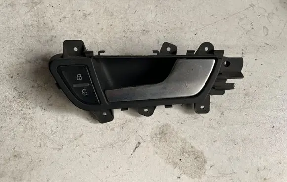 Audi A4 S4 B8 8K Front door interior handle 8K0837020