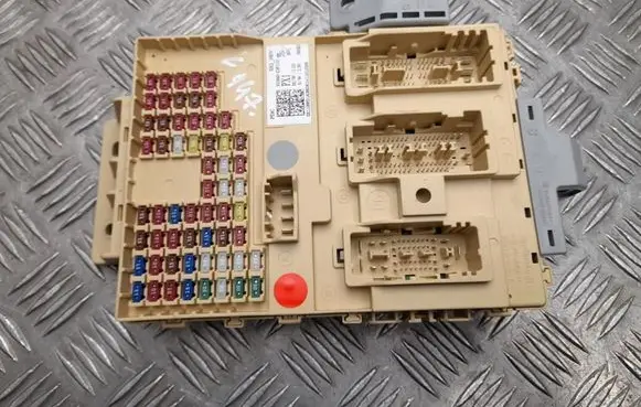 Fuse box set