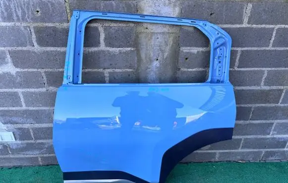KIA EV3 Rear door 