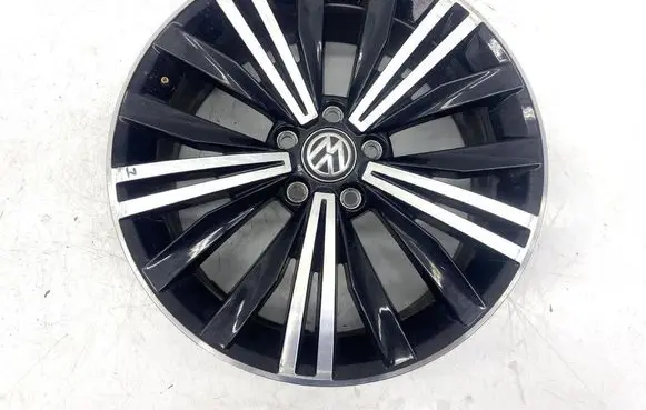 Volkswagen Tiguan R18 alloy rim 5NA601025AB