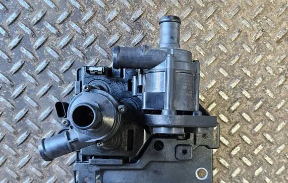 Audi A5 Electric auxiliary coolant/water pump 8B3121313AC 4K0121601A
