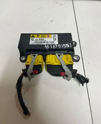 Opel Insignia A Airbag control unit/module 13578320 AS8320T103631025