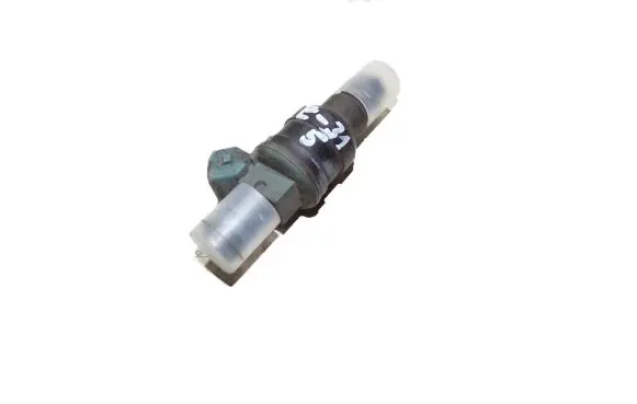 BMW 8 E31 Fuel injector 0280150715