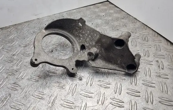 Porsche Cayenne (9PA) Engine mounting bracket 7L5131081