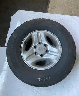 Toyota Land Cruiser (HDJ90) R16 steel rim 