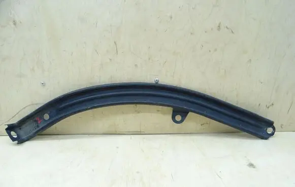 Iveco Daily 5th gen Headlight/headlamp mounting bracket 