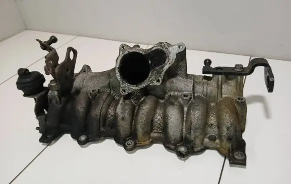 Audi A4 S4 B7 8E 8H Intake manifold 03G129713H