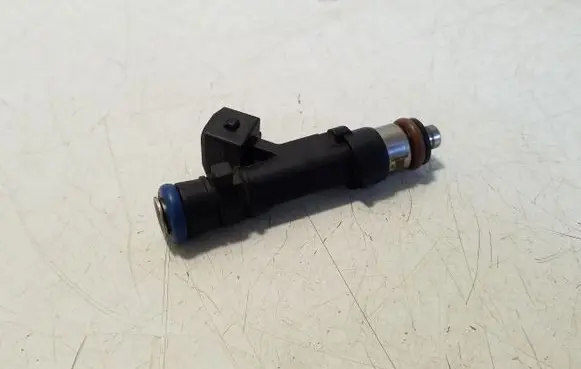 Opel Ampera Fuel injector 0280158240