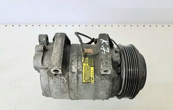 Volvo V70 Air conditioning (A/C) compressor (pump) 8708581