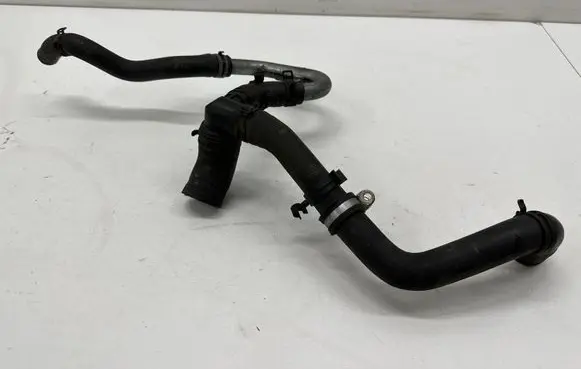 Mercedes-Benz C W204 Engine coolant pipe/hose A2742001682