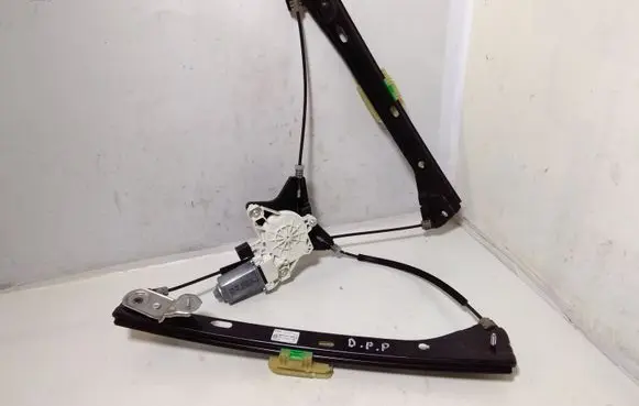 Volkswagen PASSAT B8 Front door window regulator with motor 3G0837462C 4K0959802