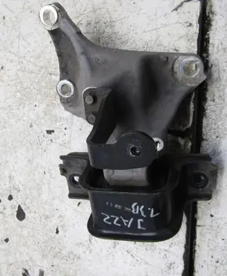 Honda Jazz Gearbox mounting bracket 1111