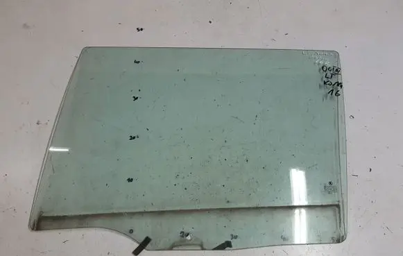 Skoda Octavia Mk3 (5E) Sliding door window/glass 