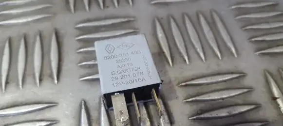 Renault Clio III Other relay 8200351490 25230