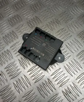 Mercedes-Benz C W204 Door control unit/module A2048207685
