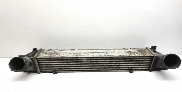 BMW 1 E82 E88 Intercooler radiator 7524916