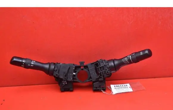 Toyota Corolla E140 E150 Other switches/knobs/shifts 17F246