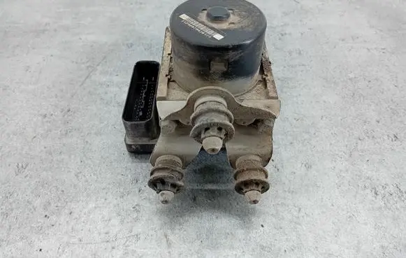 Volkswagen Golf V ABS Pump