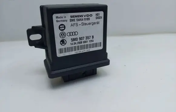 Volkswagen PASSAT B6 Light module LCM 5M0907357B 5WK49189