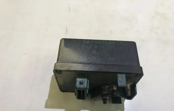 Citroen C5 Glow plug pre-heat relay 9639912580
