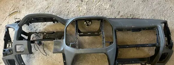 Mitsubishi Montero Dashboard 